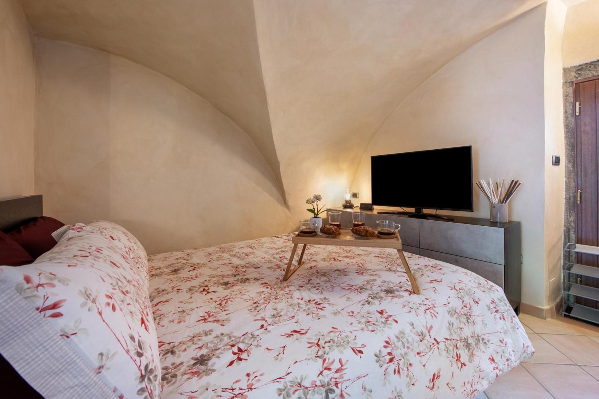 Le Volte - Lago D'Iseo Pisogne Habitación foto